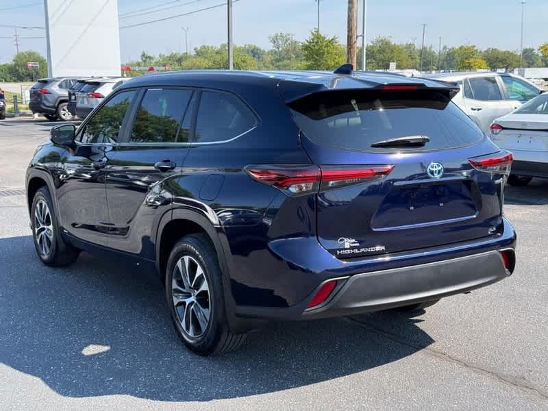2024 Toyota Highlander Hybrid XLE AWD