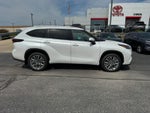 2026 Toyota Highlander Platinum AWD