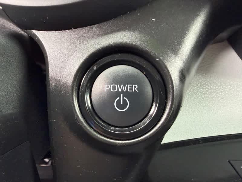 2025 Toyota Sienna LE FWD 8-Passenger