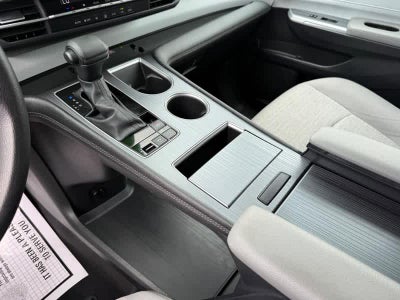 2025 Toyota Sienna LE FWD 8-Passenger