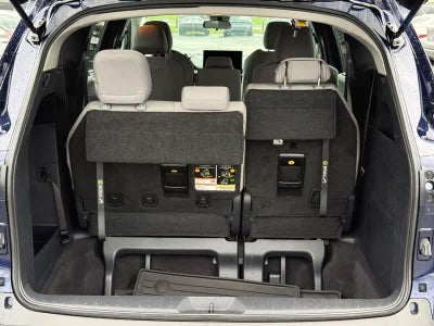 2025 Toyota Sienna LE FWD 8-Passenger