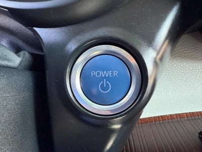 2023 Toyota Sienna LE FWD 8-Passenger