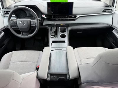 2025 Toyota Sienna LE FWD 8-Passenger
