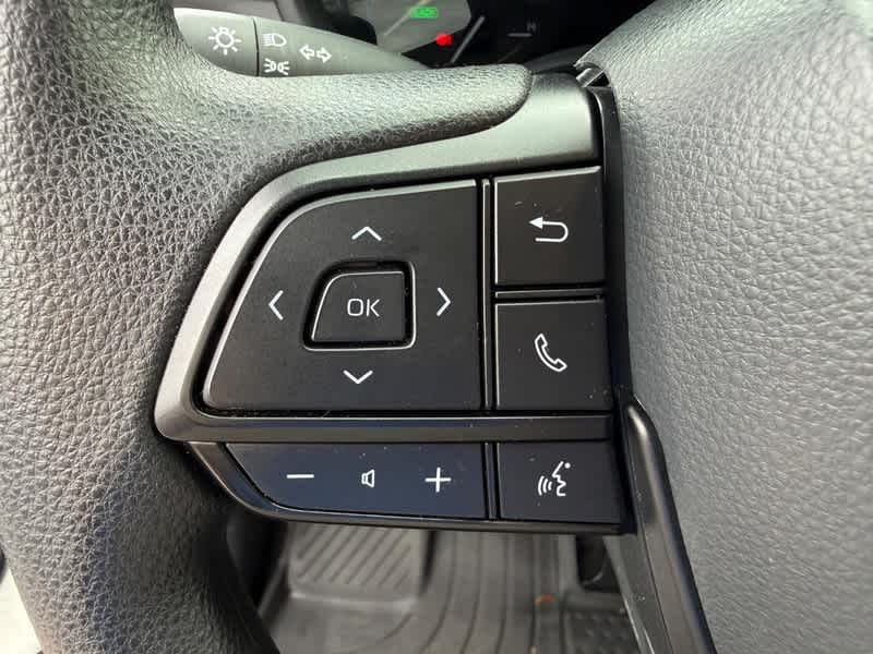 2025 Toyota Sienna LE FWD 8-Passenger