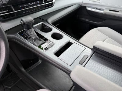 2025 Toyota Sienna LE FWD 8-Passenger