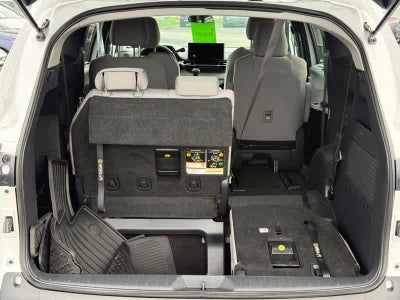 2025 Toyota Sienna LE FWD 8-Passenger