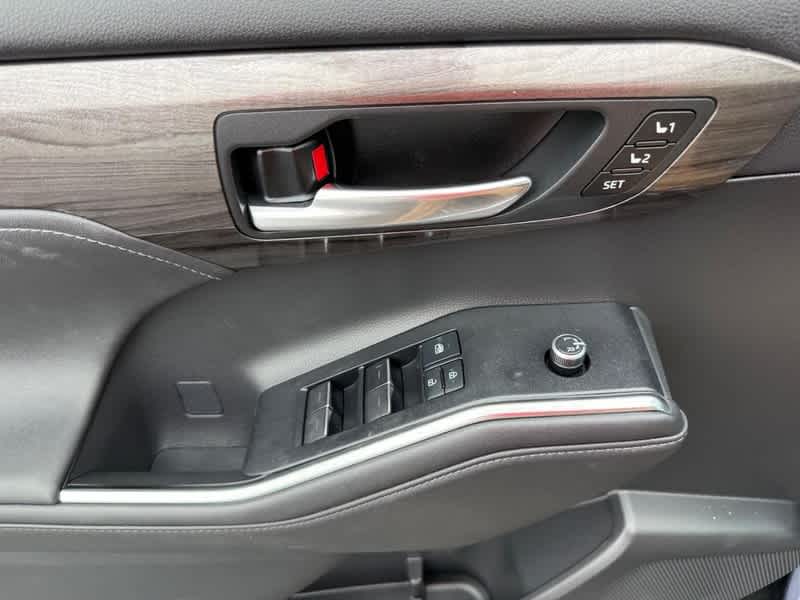 2020 Toyota Highlander Hybrid Limited AWD