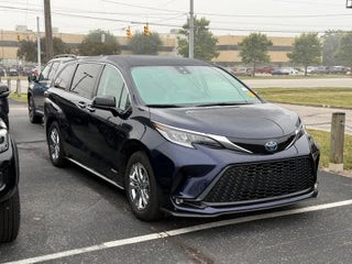 2021 Toyota Sienna XSE AWD 7-Passenger