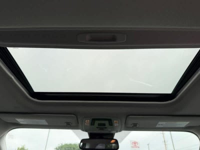 2023 Toyota Sienna XLE FWD 8-Passenger