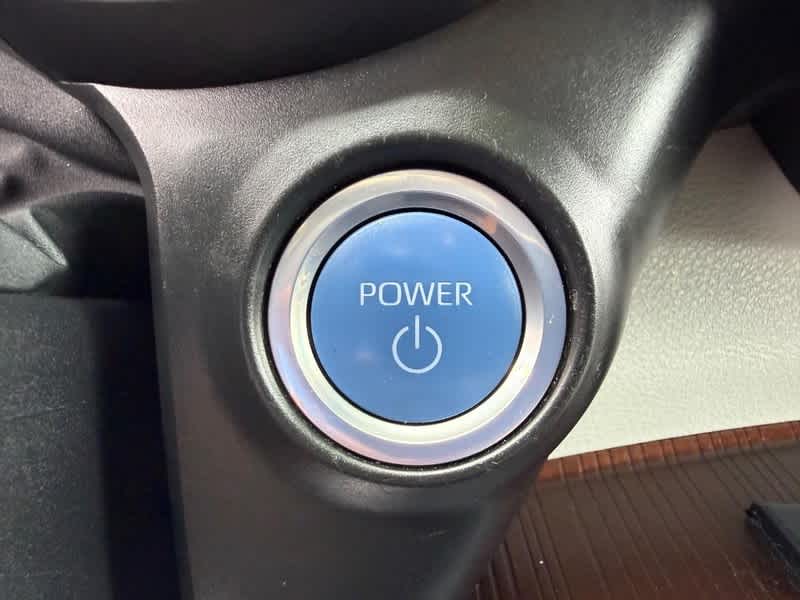 2023 Toyota Sienna XLE FWD 8-Passenger