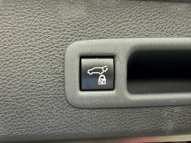 2023 Toyota Sienna XLE FWD 8-Passenger