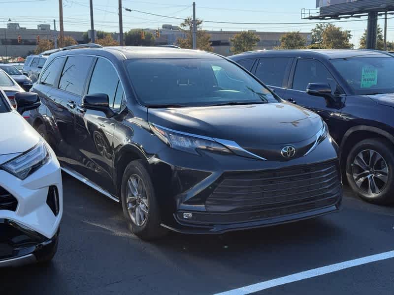 2026 Toyota Sienna XLE Autono-MaaS FWD 7-Passenger