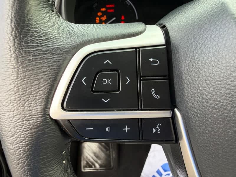 2026 Toyota Sienna XLE FWD 8-Passenger
