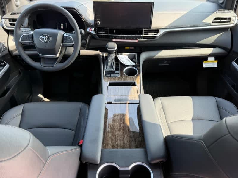 2026 Toyota Sienna Limited FWD 7-Passenger