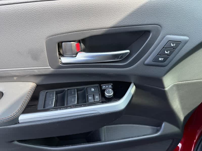 2026 Toyota Sienna Limited FWD 7-Passenger