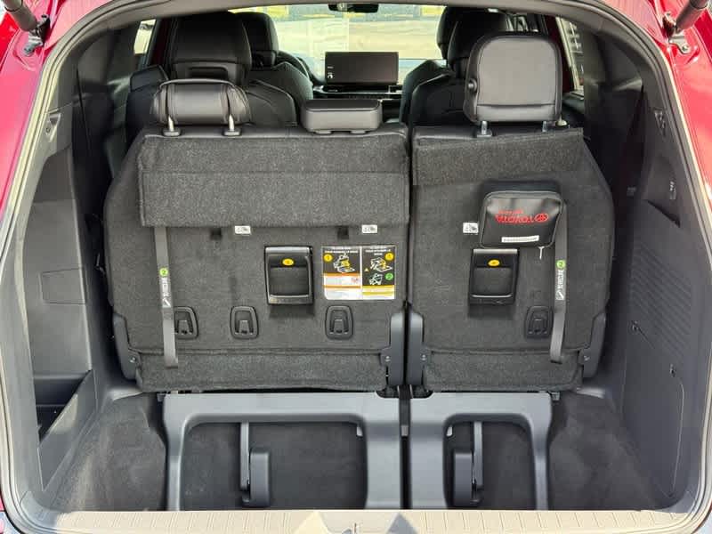 2026 Toyota Sienna Limited FWD 7-Passenger