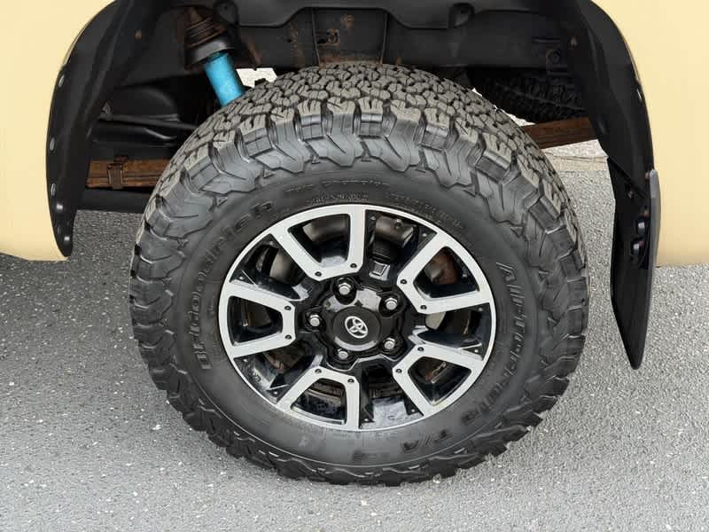 2018 Toyota Tundra SR5 CrewMax 5.5 Bed 5.7L