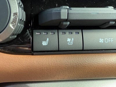 2026 Toyota Tundra 1794 Edition Hybrid CrewMax 5.5 Bed