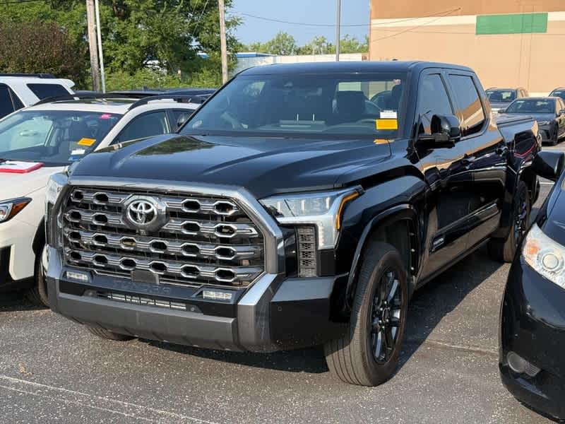 2023 Toyota Tundra Platinum CrewMax 5.5 Bed