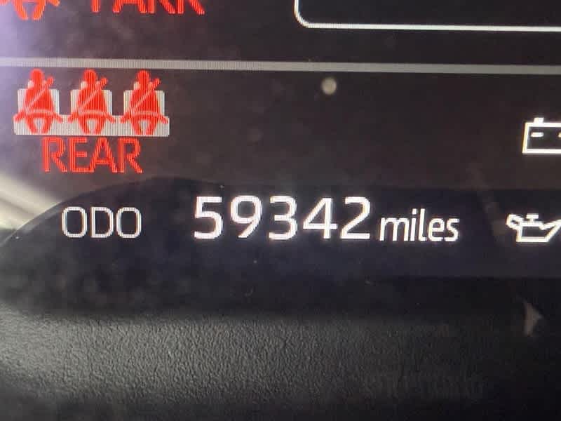 2024 Toyota Tundra Platinum Hybrid CrewMax 5.5 Bed