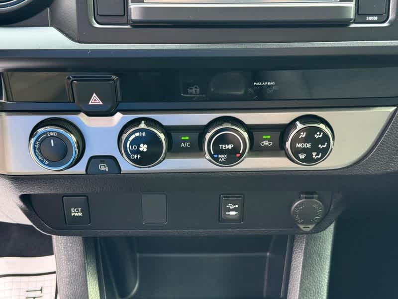 2018 Toyota Tacoma SR Access Cab 6 Bed I4 4x4 AT