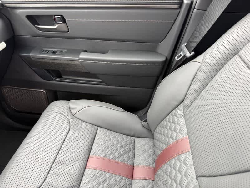 2026 Toyota Tundra Capstone Hybrid CrewMax 5.5 Bed