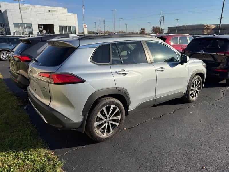 2024 Toyota Corolla Cross XLE 4WD