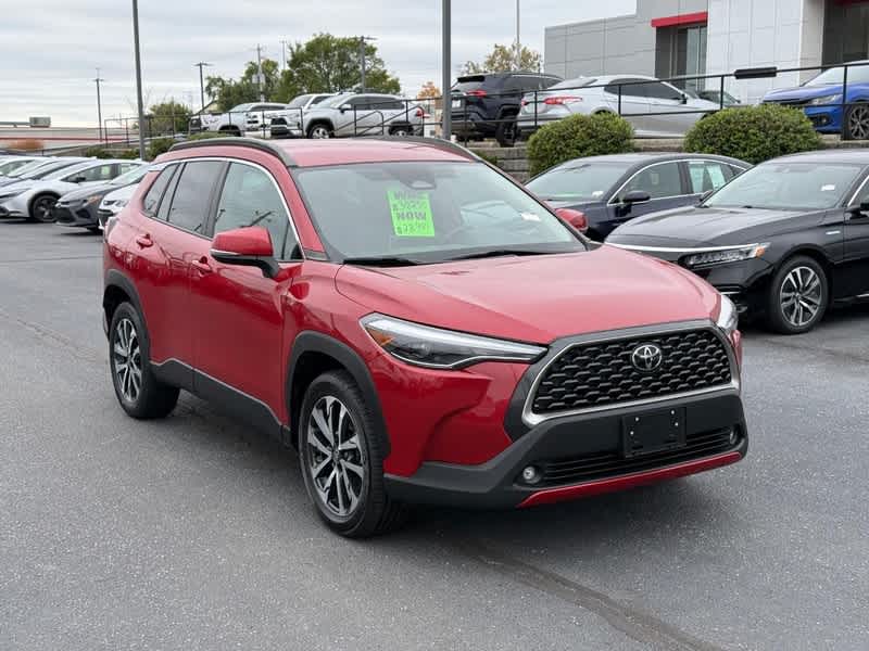 2024 Toyota Corolla Cross XLE 4WD