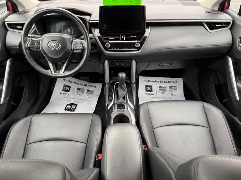 2024 Toyota Corolla Cross XLE 4WD