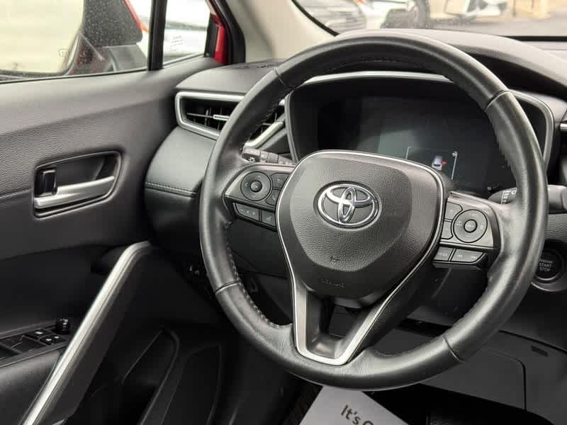 2024 Toyota Corolla Cross XLE 4WD