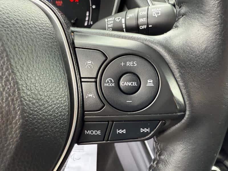 2024 Toyota Corolla Cross XLE 4WD