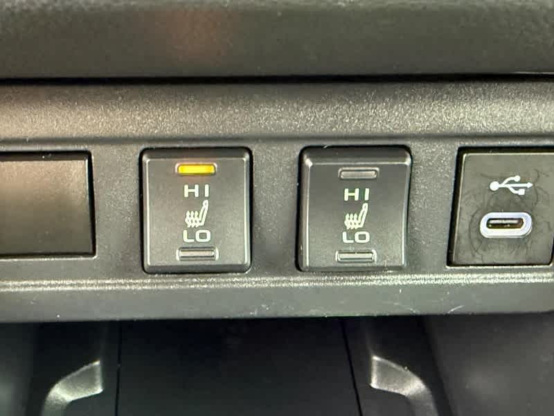 2024 Toyota Corolla Cross XLE 4WD