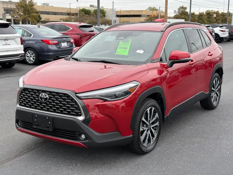 2024 Toyota Corolla Cross XLE 4WD