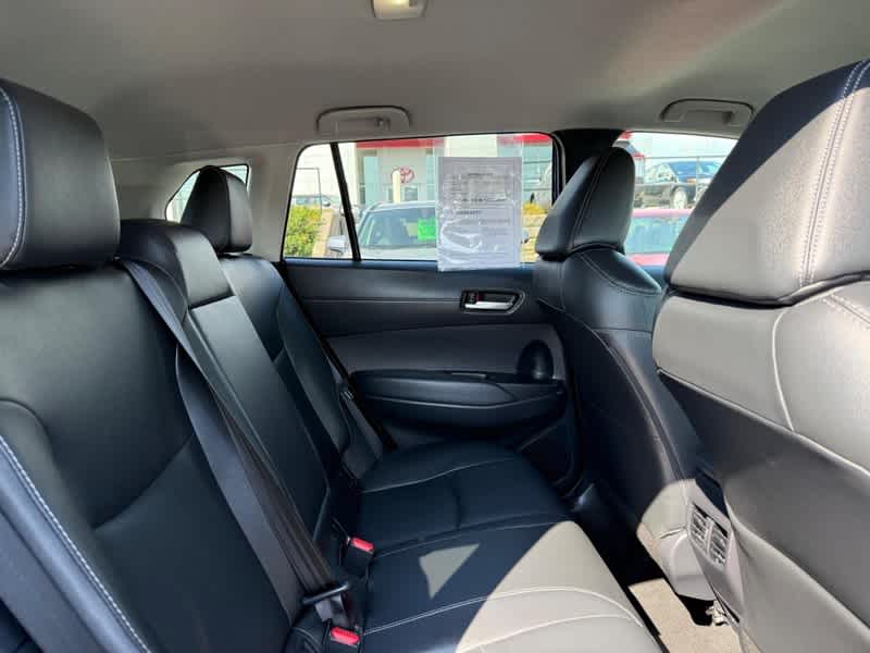 2025 Toyota Corolla Cross XLE 4WD