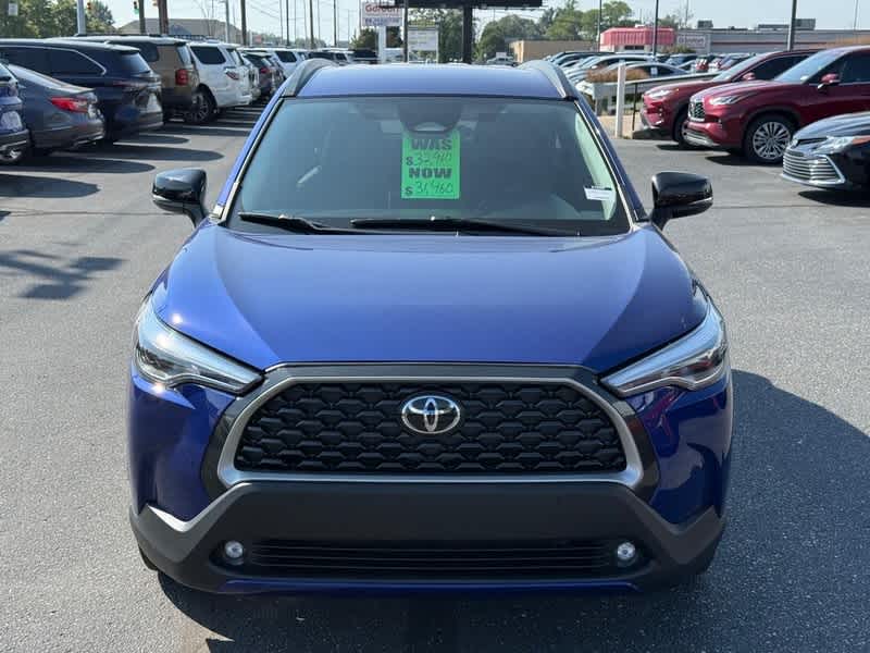 2025 Toyota Corolla Cross XLE 4WD