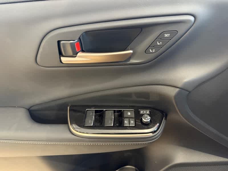 2025 Toyota Crown Limited AWD