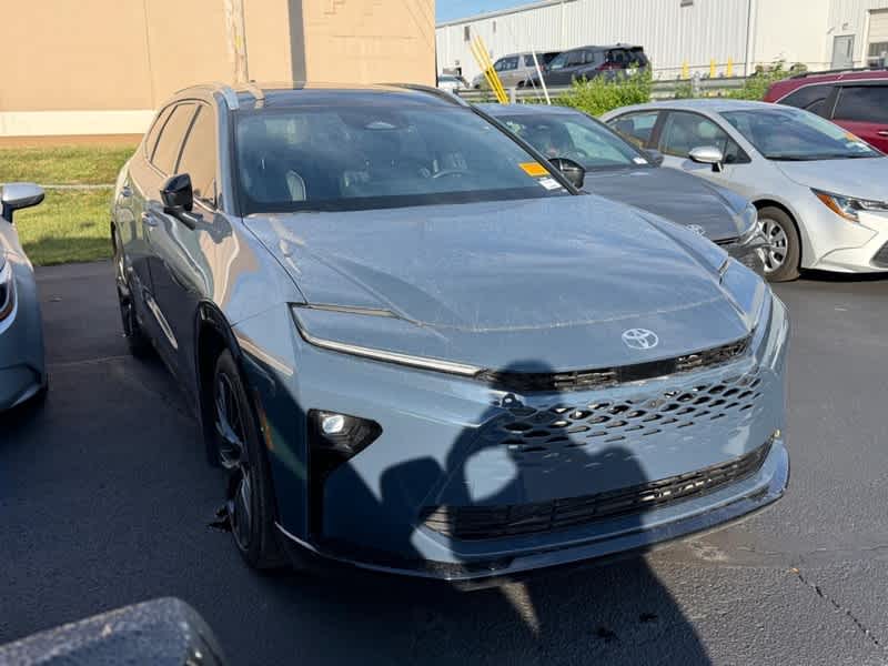 2025 Toyota Crown Signia Limited