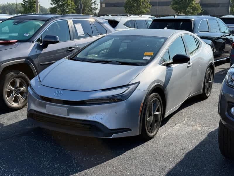 2025 Toyota Prius LE