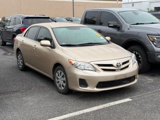 2011 Toyota Corolla 4dr Sdn Auto LE