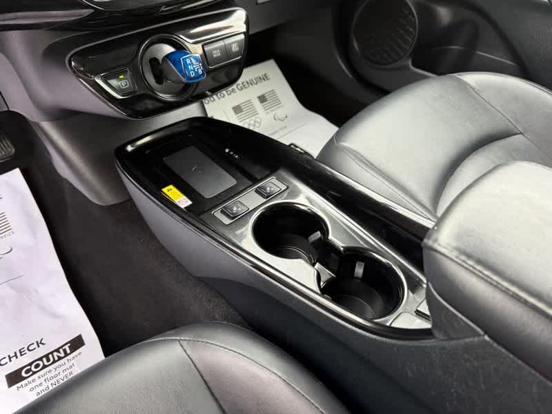 2019 Toyota Prius XLE