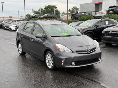 2014 Toyota Prius V 5dr Wgn Two