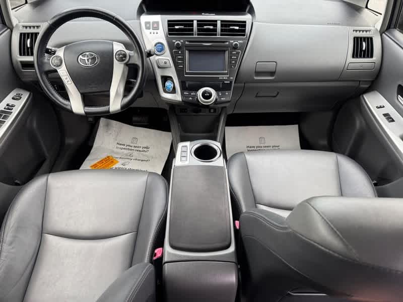 2014 Toyota Prius V 5dr Wgn Two