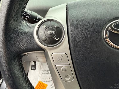 2014 Toyota Prius V 5dr Wgn Two
