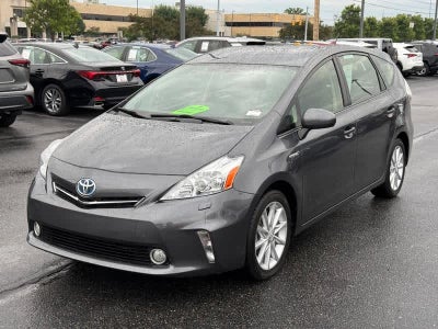 2014 Toyota Prius V 5dr Wgn Two