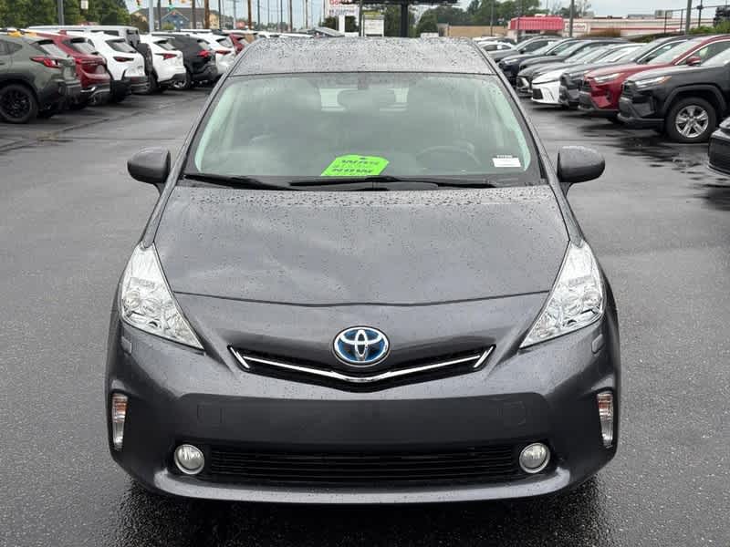 2014 Toyota Prius V 5dr Wgn Two