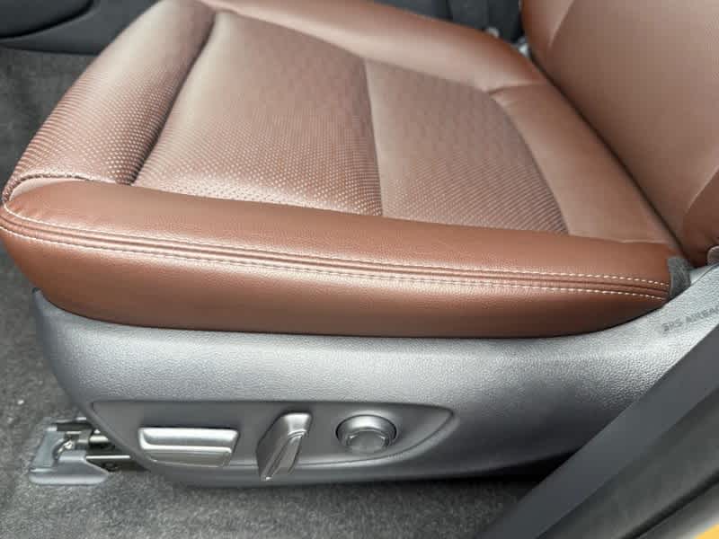 2025 Toyota Land Cruiser 4WD