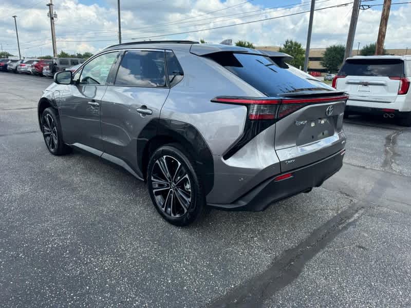 2024 Toyota bZ4X Limited AWD
