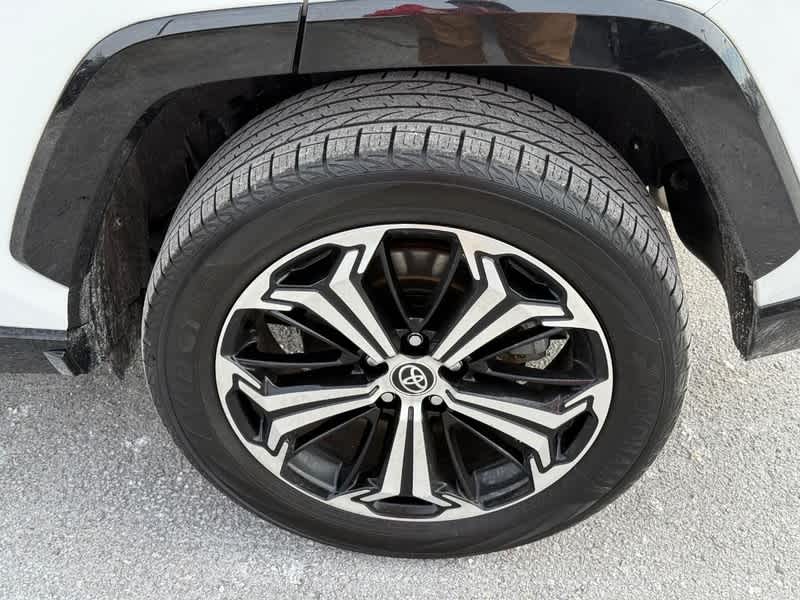 2024 Toyota RAV4 Prime XSE