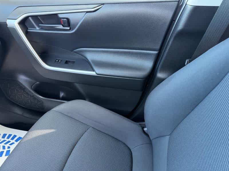 2021 Toyota RAV4 Hybrid LE AWD *Ltd Avail*