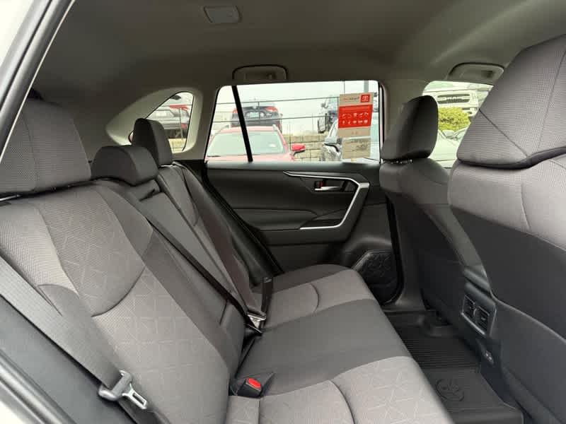 2025 Toyota RAV4 Hybrid XLE AWD